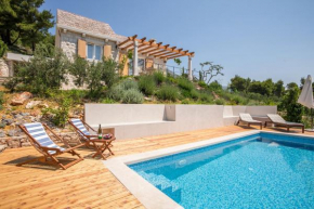 Villa Brac with pool Bol